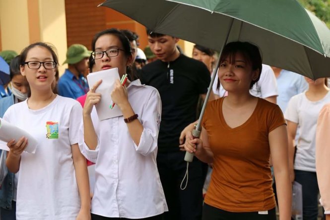 Thí sinh dự kỳ thi THPT quốc gia 2016 - Ảnh: Hoài Nam