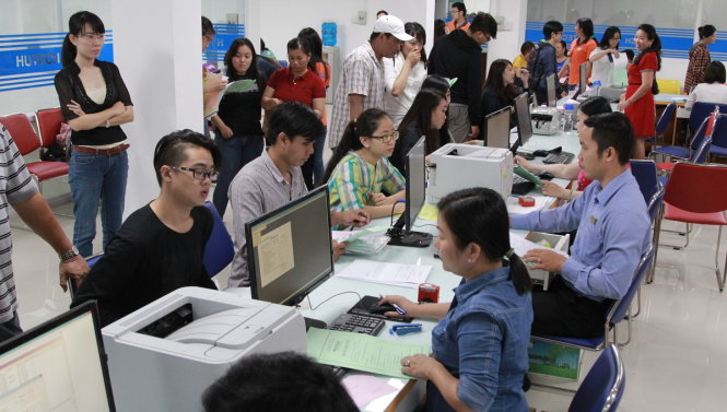 Thí sinh trúng tuyển xác nhận nhập học tại Trường ĐH Công nghệ TP.HCM năm 2016. Ảnh: M.G