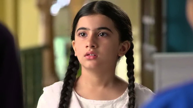 diễn viên nhí  Ruhana Khanna vào vai góa phụ nhí Ganga - Ảnh: Today TV 