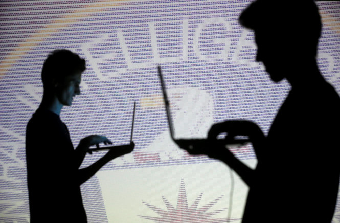 CIA được cho là có khả năng xâm nhập nhiều loại máy tính, điện thoại và tivi thông minh - Ảnh: Reuters