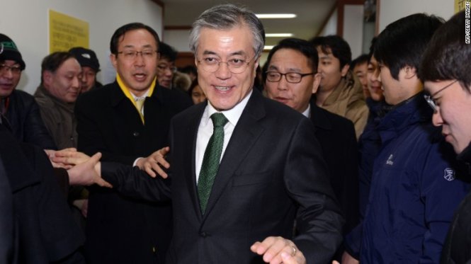 Ứng cử viên tổng thống Moon Jae In năm 2012 - Ảnh: AFP