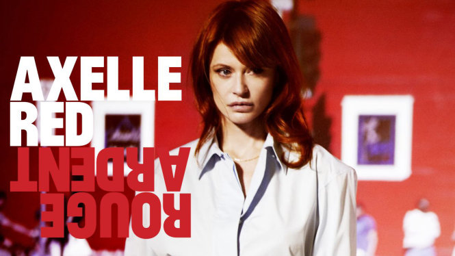 Axelle Red trên bìa album Rực đỏ - Ảnh: L’Espace