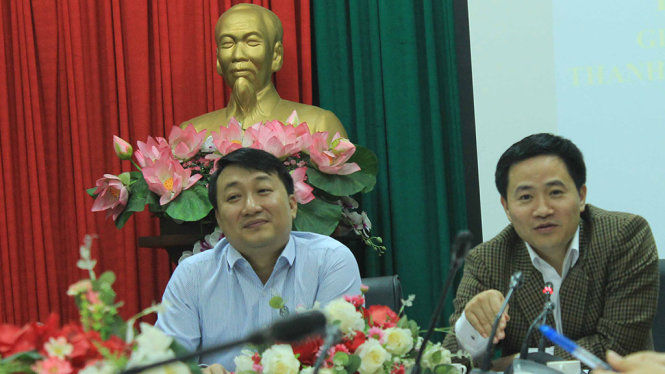 Anh Nguyễn Khánh Bình, phó bí thư Thành đoàn Hà Nội phát biểu tại buổi họp báo giới thiệu Ngày hội việc làm thanh niên thủ đô lần thứ 9 năm 2017