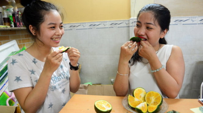 Ăn cam... để làm trẻ hóa tế bào - Ảnh: Duyên Phan