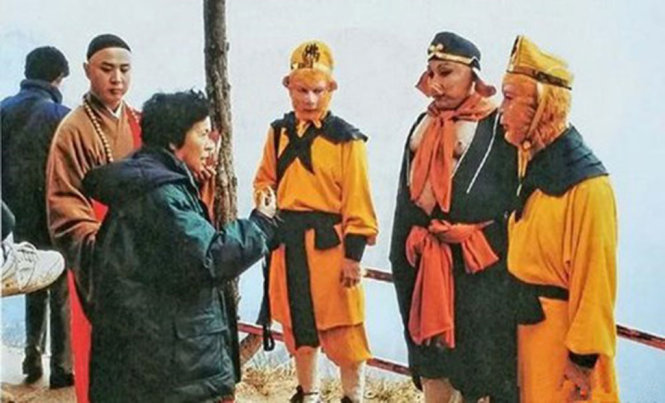 Đạo diễn Dương Khiết trên phim trường Tây du ký - Ảnh: Ynet