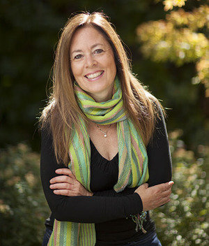 Bà Renée C. Byer                   -Paul Kitagaki