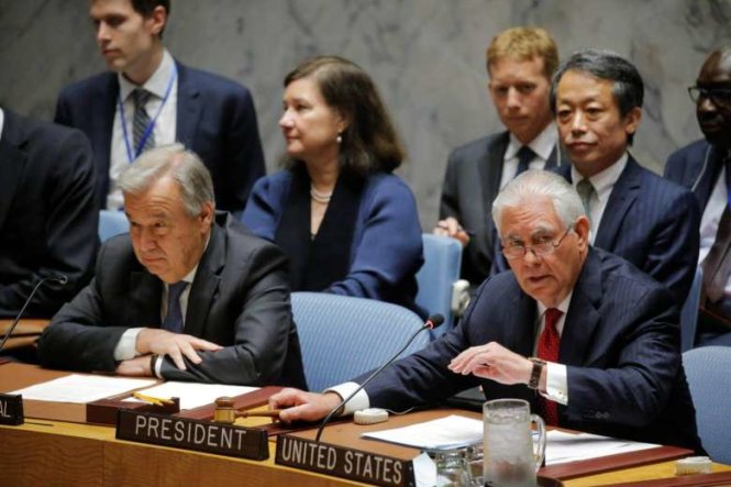 Ngoại trưởng Mỹ Rex Tillerson tai cuộc họp Hội đồng bảo an ngày 28-4 - Ảnh: REUTERS