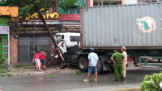 Hiện trường vụ tại nạn sáng 29-4 trên quốc lộ 22 - Ảnh: CTV