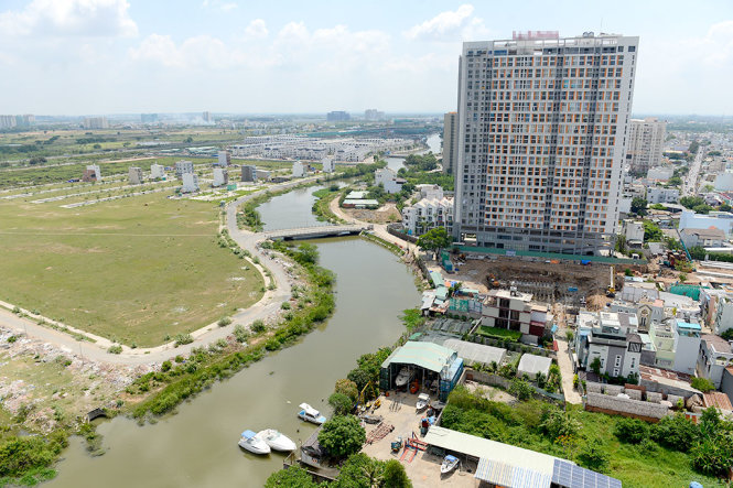 Một khu đất ở quận 2, TP.HCM đang sốt giá - Ảnh: QUANG ĐỊNH