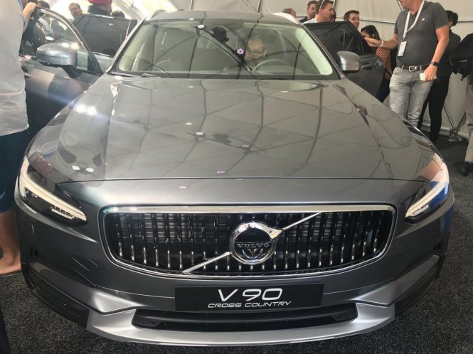 Chiếc Volvo V90 sẽ là một trong những mẫu xe hơi đầu tiên được tích hợp Android trực tiếp - Ảnh: Steve Kovach/Business Insider