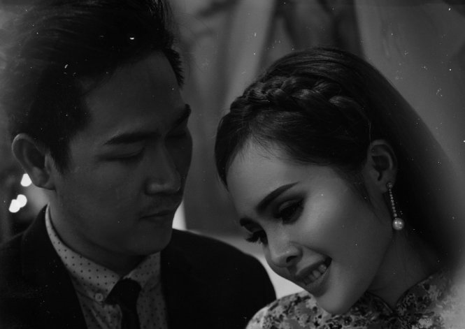 Tùng Anh (trái) và Lê Trinh vừa tung album nhạc xưa Tình đầu tình cuối. Để thực hiện album này, Lê Trinh đã phải nhiều lần bay ra bay vào giữa Hà Nội và TP.HCM - Ảnh: Đình Dzũ