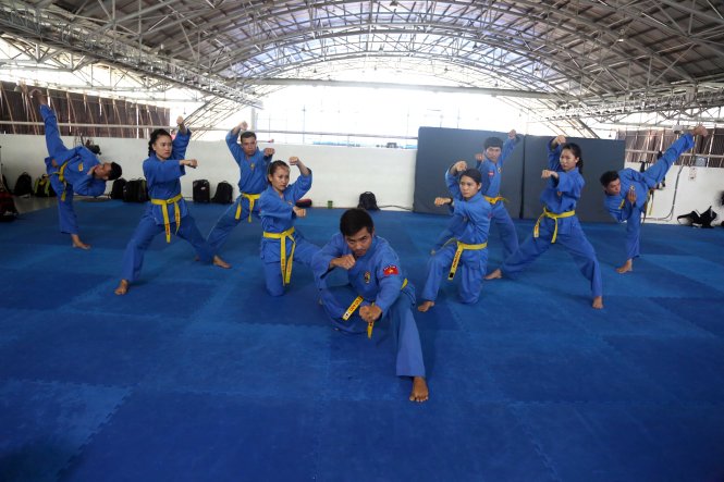 Đội tuyển Vovinam TP.HCM tập luyện chuẩn bị cho đấu trường võ nhạc.-Nguyên Khôi