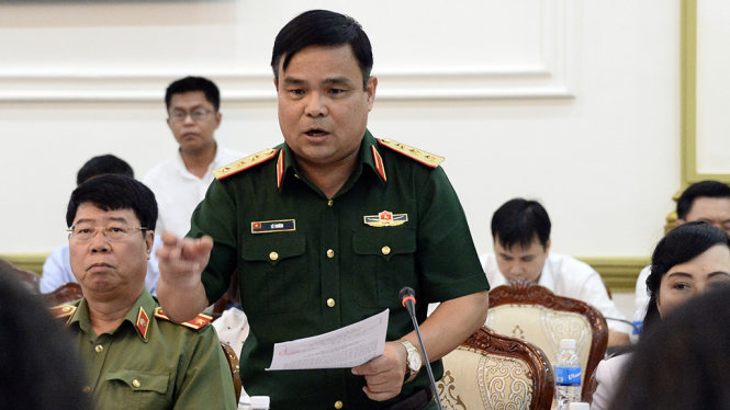Thượng tướng Lê Chiêm, Ủy viên Ban chấp hành trung ương Đảng - Thứ trưởng Bộ Quốc phòng phát biểu về sân golf Tân Sơn Nhất tại buổi Thủ tướng Nguyễn Xuân Phúc làm việc với lãnh đạo TP.HCM sáng 23-6 - Ảnh: Tự Trung