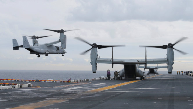 Máy bay MV-22B Osprey hạ cánh trên tàu USS Bonhomme Richard - Ảnh: Reuters