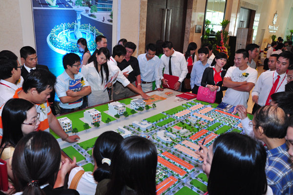 Một số sinh viên dù chỉ sở hữu lượng vốn nhỏ, thậm chí “tay không” đã đạt được những thành công nhất định trong lĩnh vực đầu tư bất động sản. Ảnh: Internet