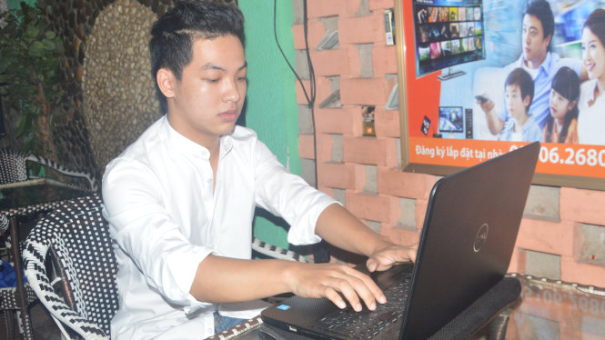 Thí sinh Trần Đình Duy (SBD 009466) đạt điểm 10 môn văn kỳ thi THPT quốc gia 2017 tại Quảng Nam - Ảnh: Thanh Ba