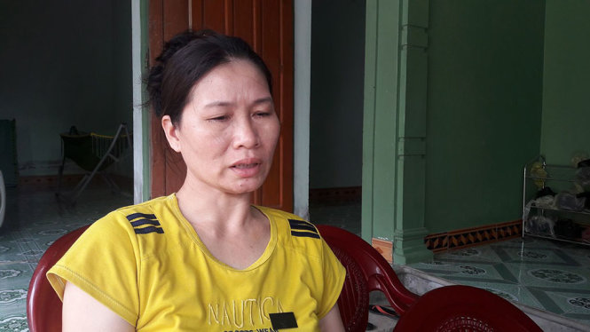 Bà Trần Thị Trâm - mẹ anh Lưu Xuân Hoàng, quê xã Nam Lộc, huyện Nam Đàn, Nghệ An đau đáu chờ đưa thi thể con về nước - Ảnh: NGỌC NIỀM