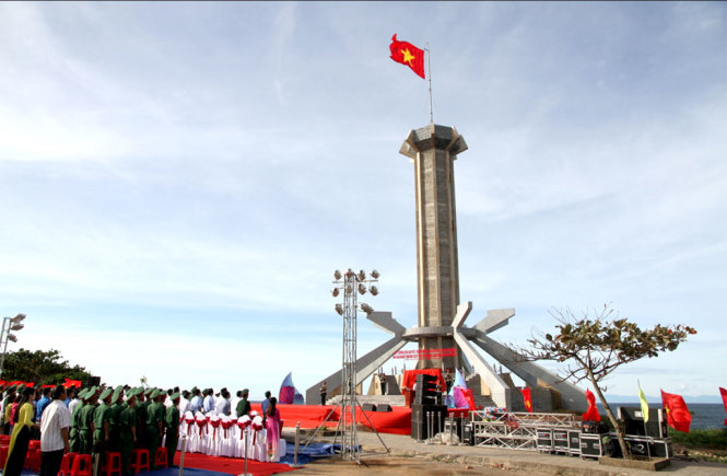 Cột cờ Tổ quốc trên đảo Cồn Cỏ