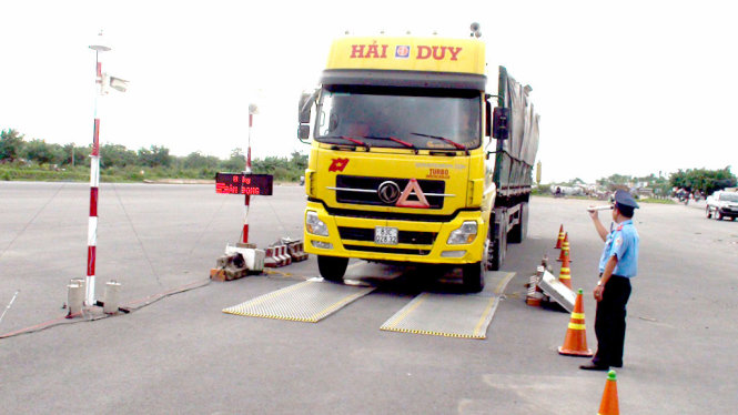 Trạm cân xe lưu động TP Cần Thơ hoạt động trở lại ngày 19-7 - Ảnh: LÊ DÂN