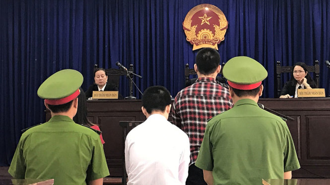 Các bị cáo tại tòa - Tuyết Mai