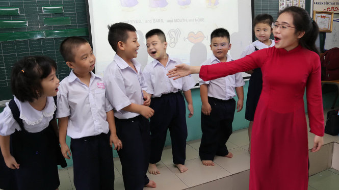 Giờ học tại một trường tiểu học ở TP.HCM - Ảnh: NHƯ HÙNG