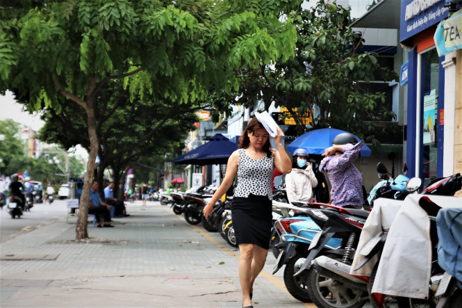 Lòng lề đường Phan Xích Long (Q.Phú Nhuận, TP.HCM) đã thông thoáng - Ảnh: TÂM ĐỨC