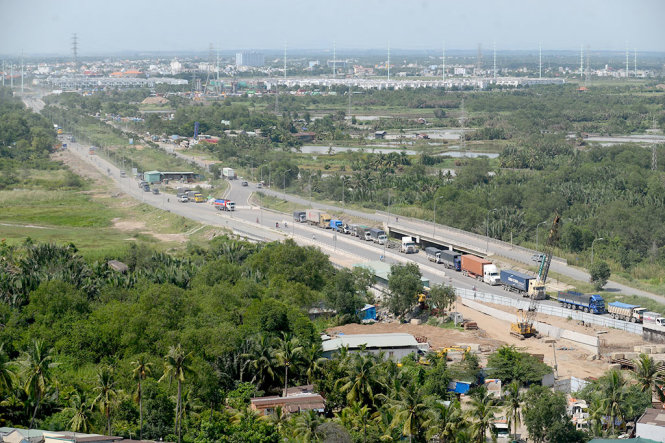 Một đoạn đường thuộc dự án đường Vành đai 2 qua Q.2, TP.HCM - Ảnh: QUANG ĐỊNH