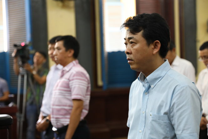 Nguyên tổng giám đốc Phạm Minh Hùng và các đồng phạm - Ảnh: HỮU KHOA