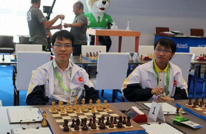 Quang Liêm và Trường Sơn cùng nhau giành HCV thứ hai tại AIMAG 2017. Ảnh: H.B