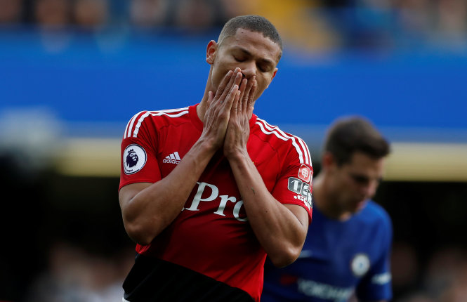 Richarlison tiếc nuối sao khi bỏ lỡ cơ hội ghi bàn. Ảnh: REUTERS