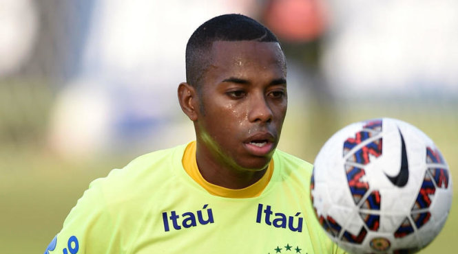 Robinho bị tuyên phạt 9 năm tù vì tội hiếp dâm tập thể. Ảnh: REUTERS