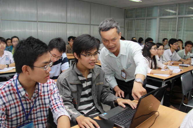 Một buổi học của sinh viên chương trình kỹ sư tài năng Trường ĐH Bách khoa (ĐHQG TP.HCM) - Ảnh: NHƯ HÙNG