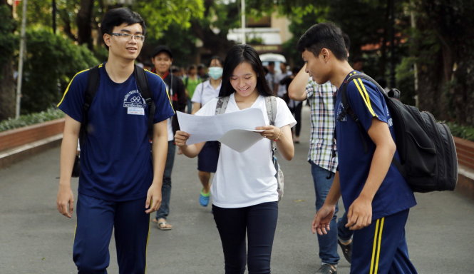 Thí sinh dự kỳ thi THPT quốc gia 2016 - Ảnh: NGỌC DƯƠNG