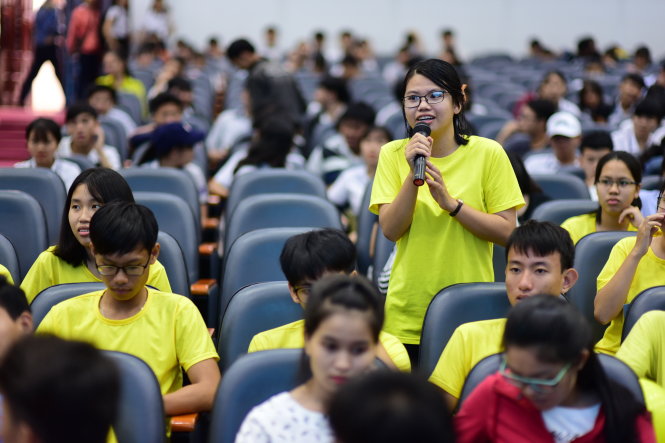 Thí sinh tham dự Ngày hội tư vấn tuyển sinh - hướng nghiệp 2018 do báo Tuổi Trẻ tổ chức tại TP.HCM - Ảnh: QUANG ĐỊNH