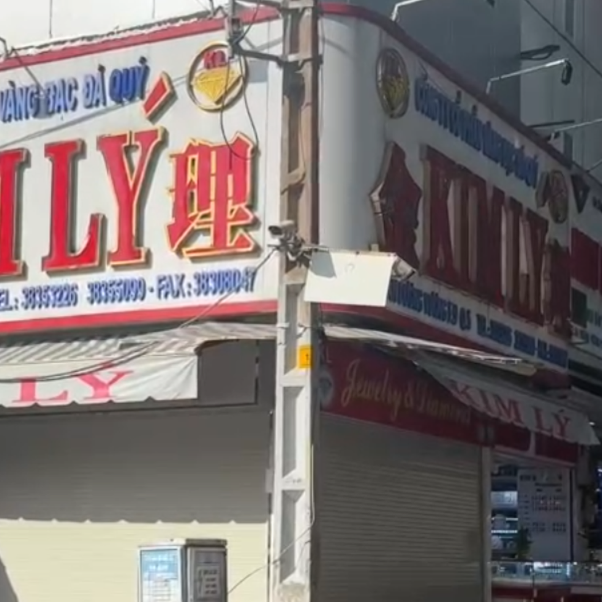 Tiệm vàng Kim Lý, Ngọc Tâm đồng loạt đóng cửa