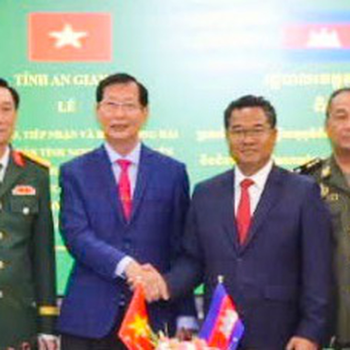 An Giang tiếp nhận 14 hài cốt liệt sĩ từ Campuchia trong mùa khô 2025 - 2026