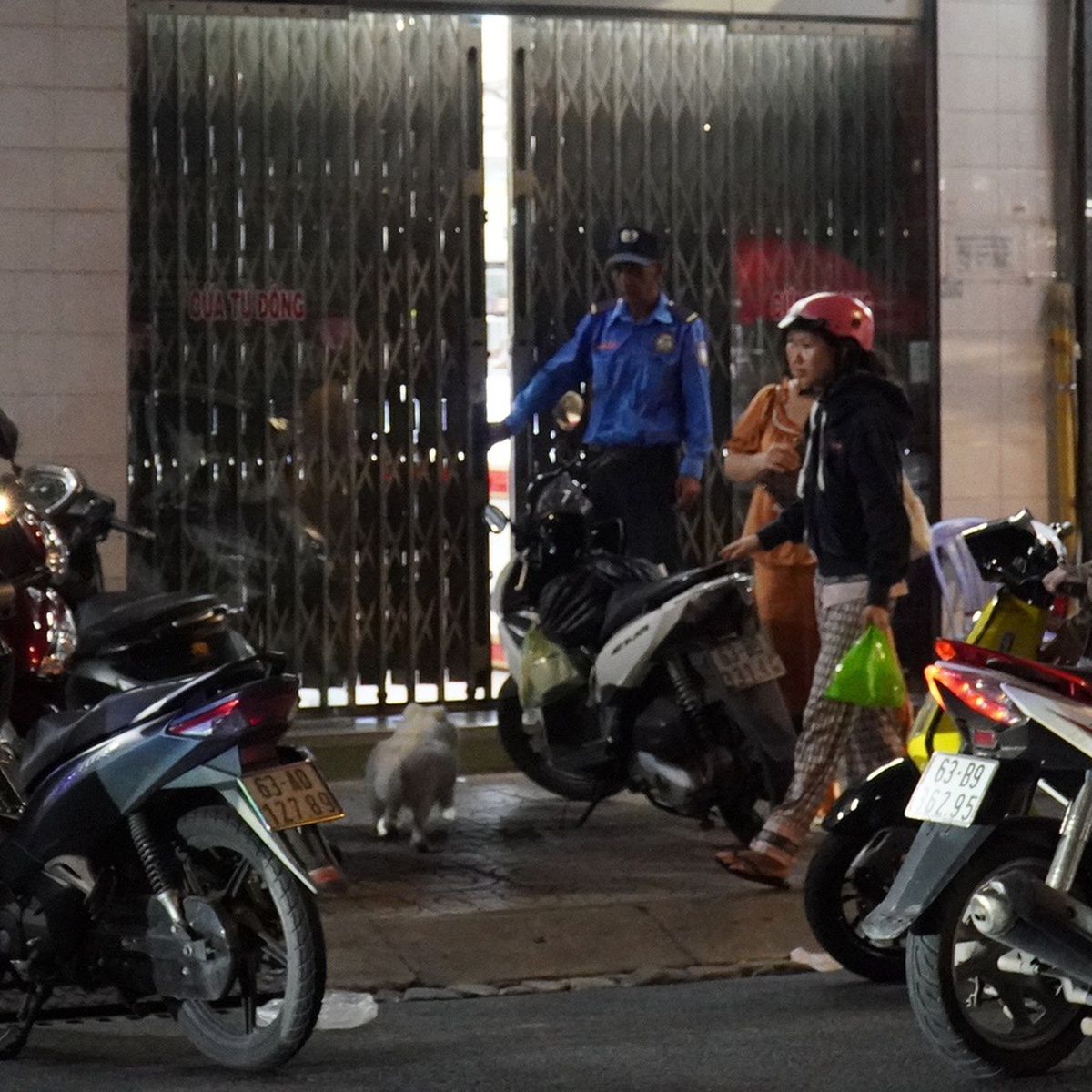 Tiệm vàng Hồng Phúc đóng cửa, nhiều tiệm vàng Mỹ Tho quá tải