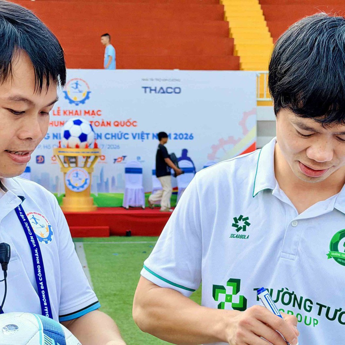 Công Phượng 'làm nóng' VCK Giải bóng đá công nhân, viên chức Việt Nam 2026
