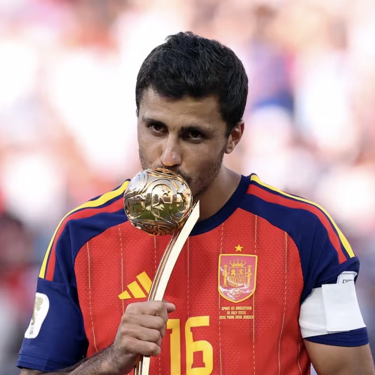 HLV Đinh Hồng Vinh: Messi thua Rodri ở "Quả bóng vàng" World Cup 2026 không có gì bàn cãi
