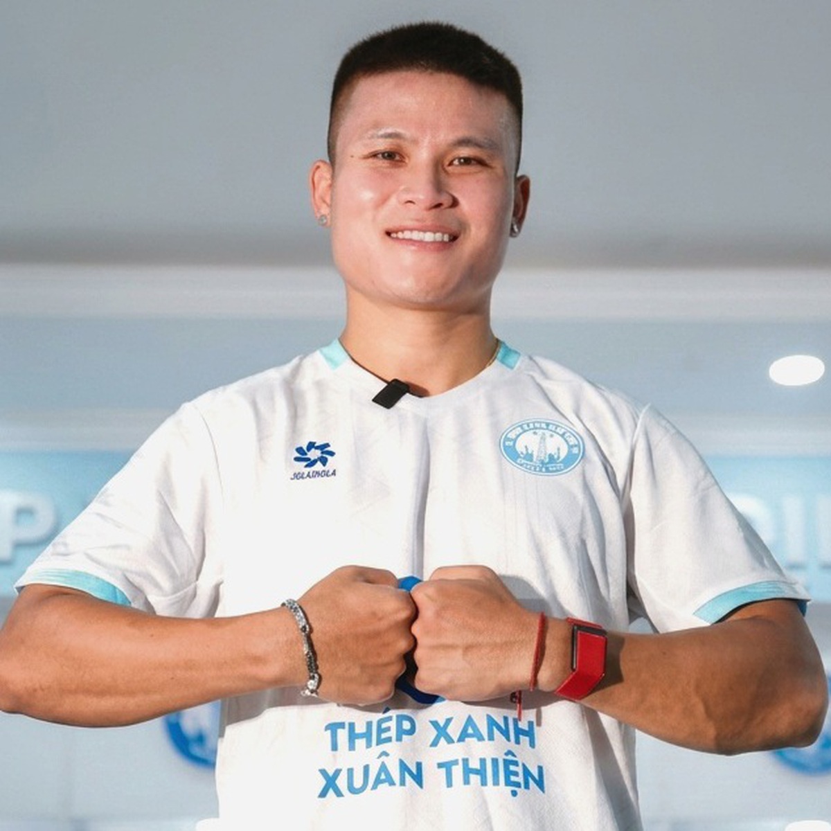 Cầu thủ Phạm Tuấn Hải ký hợp đồng 3 năm với CLB Thép Xanh Nam Định