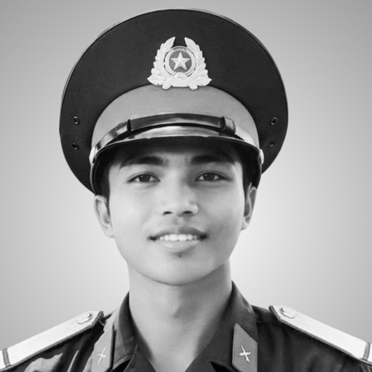 Anh bộ đội đã không qua khỏi sau khi lao vào cứu hai người dân bị điện giật