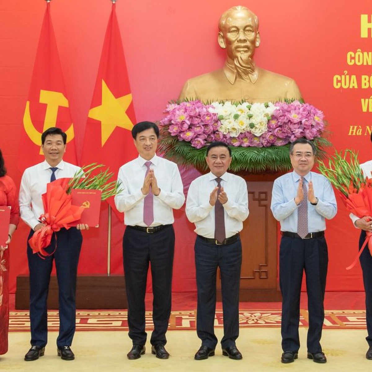 4 Ủy viên Trung ương Đảng và Chủ tịch HĐND tỉnh An Giang nhận nhiệm vụ mới