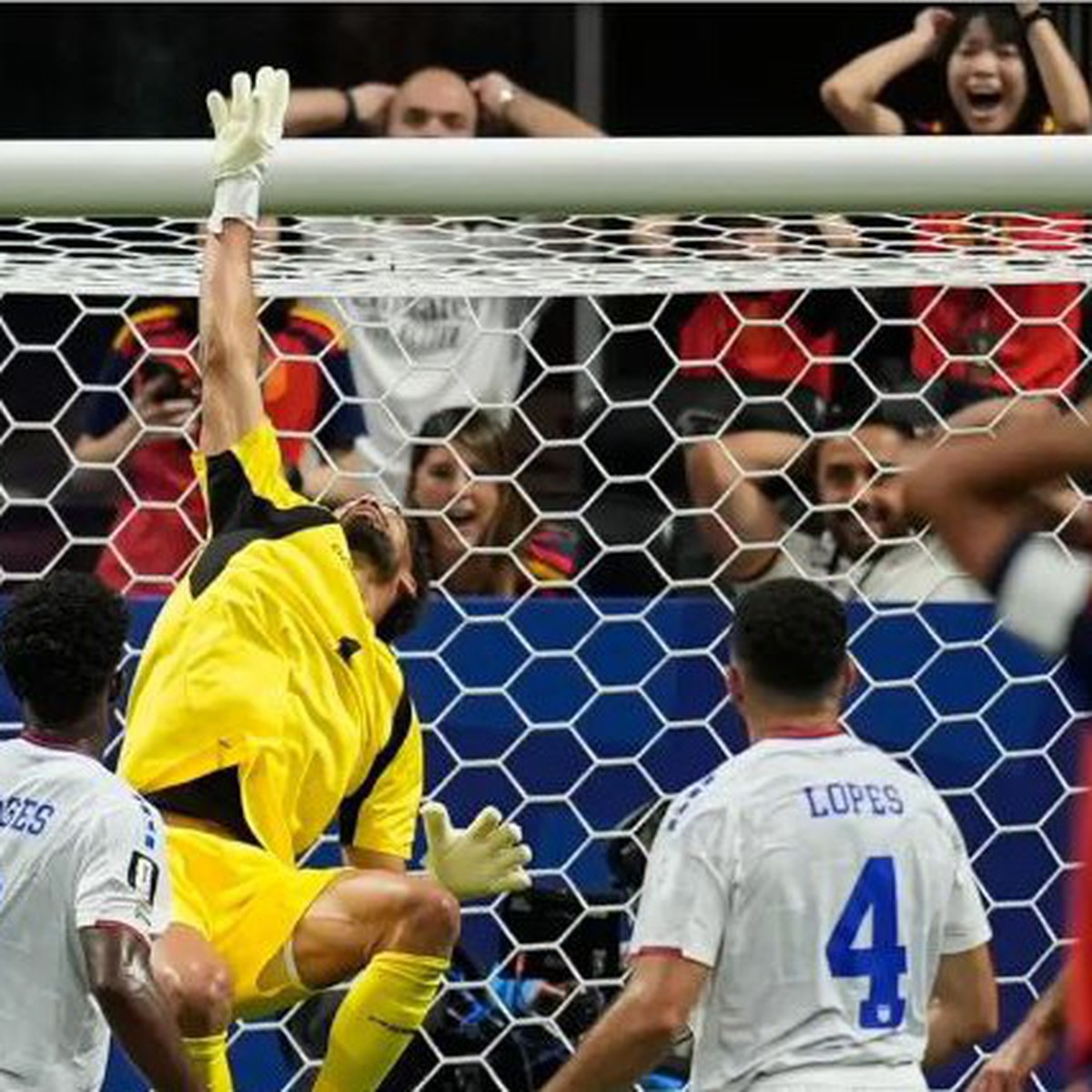 7 trận đấu ở World Cup 2026 có 'dấu hiệu bất thường'?