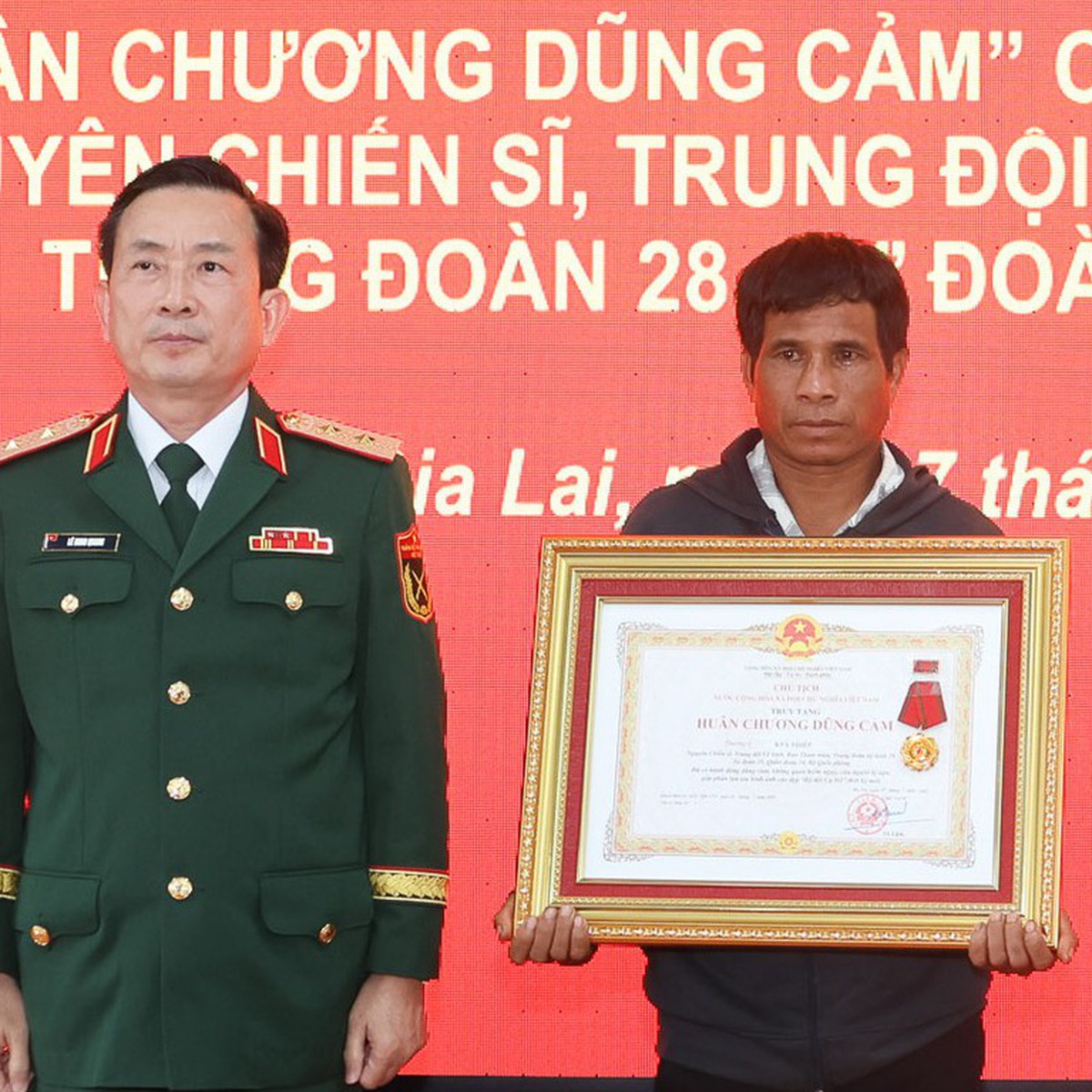 Thêm hỗ trợ cho gia đình người chiến sĩ dũng cảm quên mình cứu người