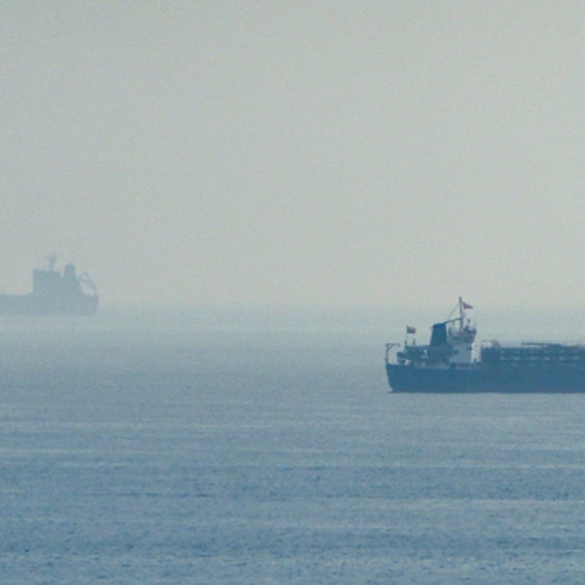Trung Đông tối 31-7: Iran tuyên bố tấn công 2 tàu chở dầu được Mỹ 'hộ tống từ trên không'
