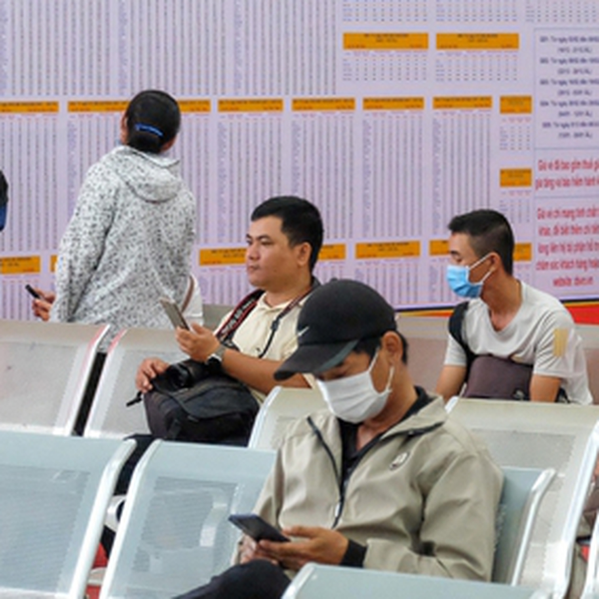 Vì sao thẻ lên tàu hỏa từ 10-7 không còn hiển thị giá vé?