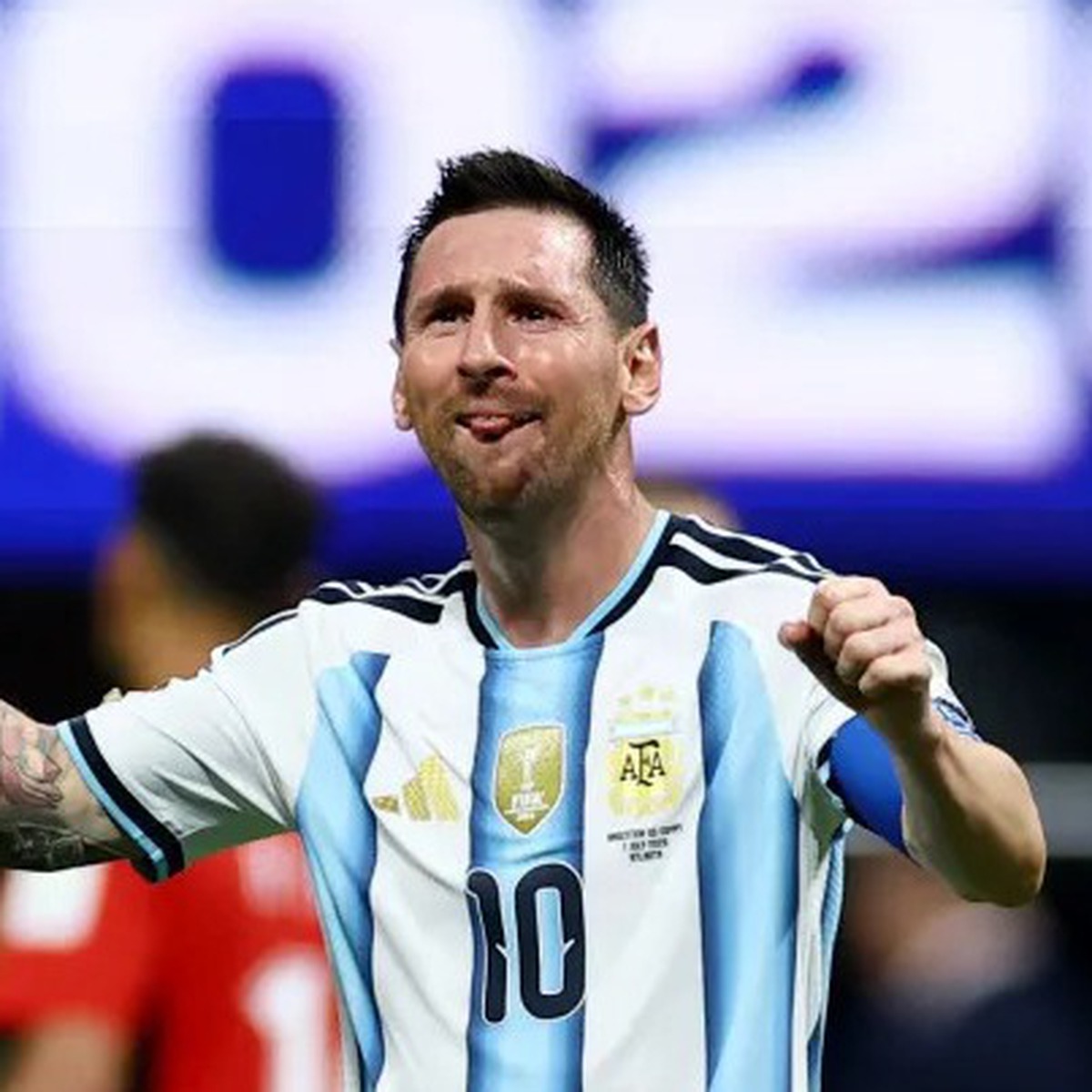 Messi gây bất ngờ ở đội hình tiêu biểu vòng 16 đội