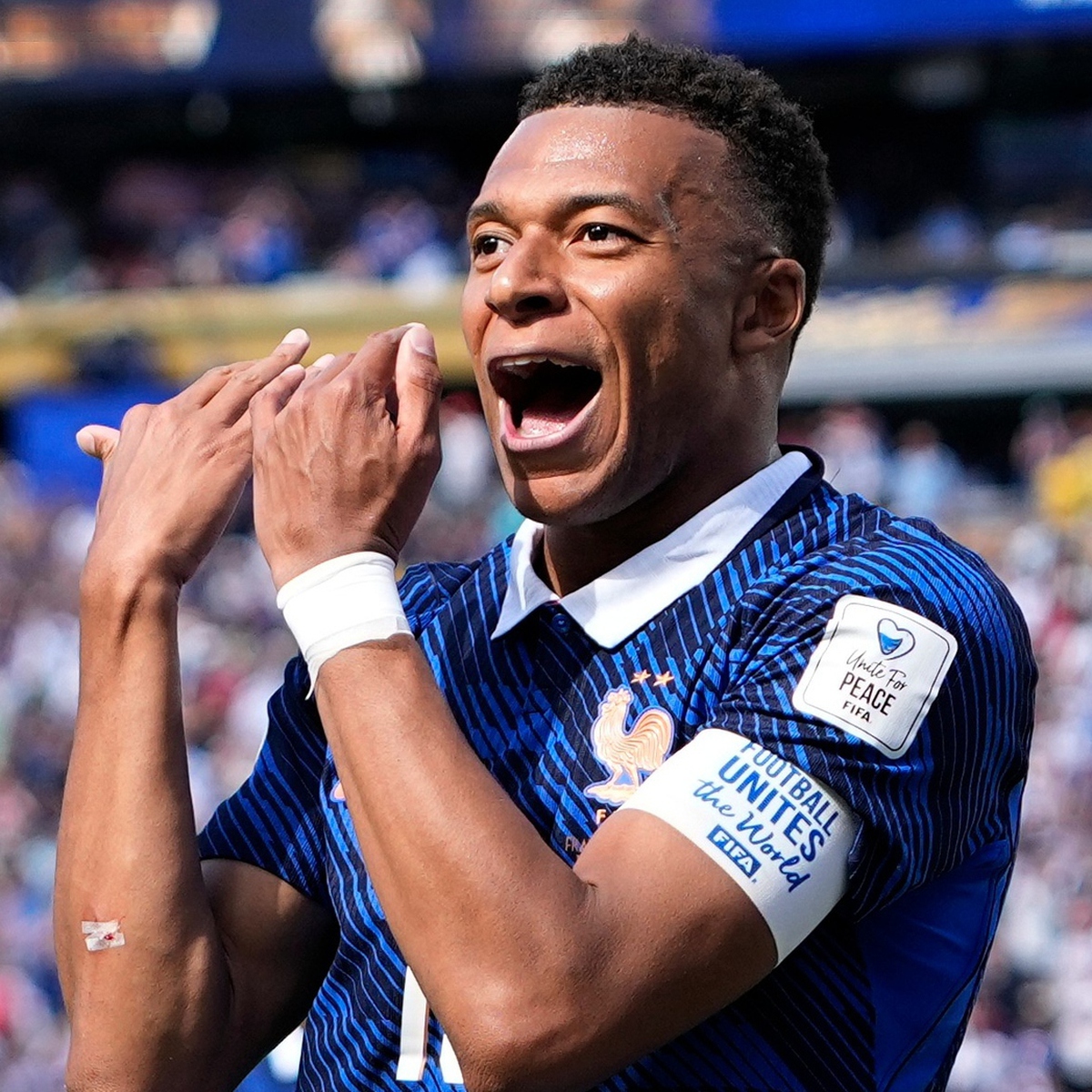Vua phá lưới World Cup 2026: Mbappe vượt lên Messi
