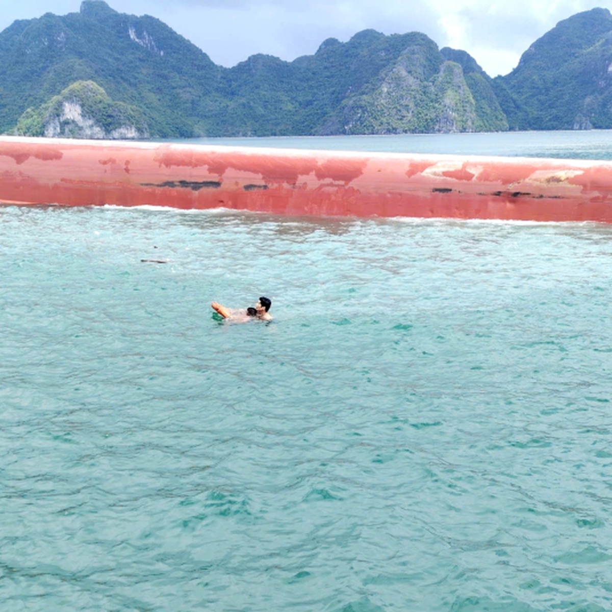 Tìm thấy thi thể trong vụ lật tàu chở hàng tại Quảng Ninh năm 2026