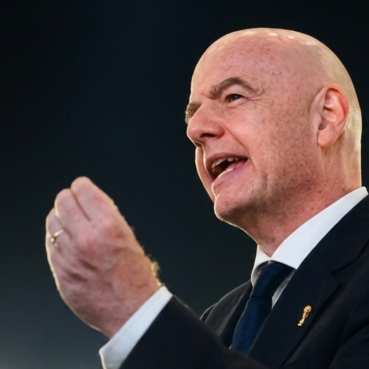 Chủ tịch FIFA tuyên bố hủy bỏ kế hoạch 'bán World Cup'